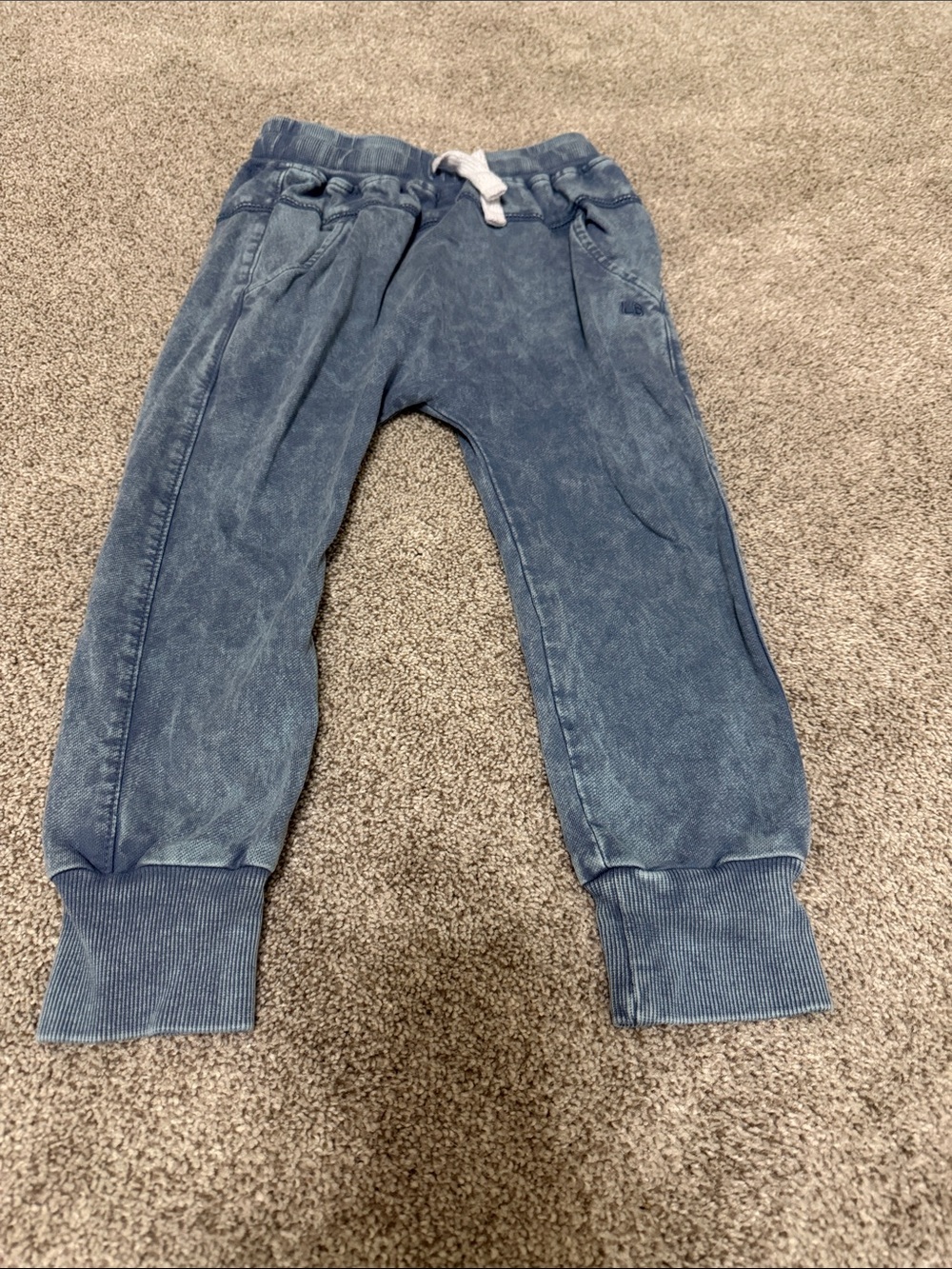 Joggers- little Bipsy 4-5